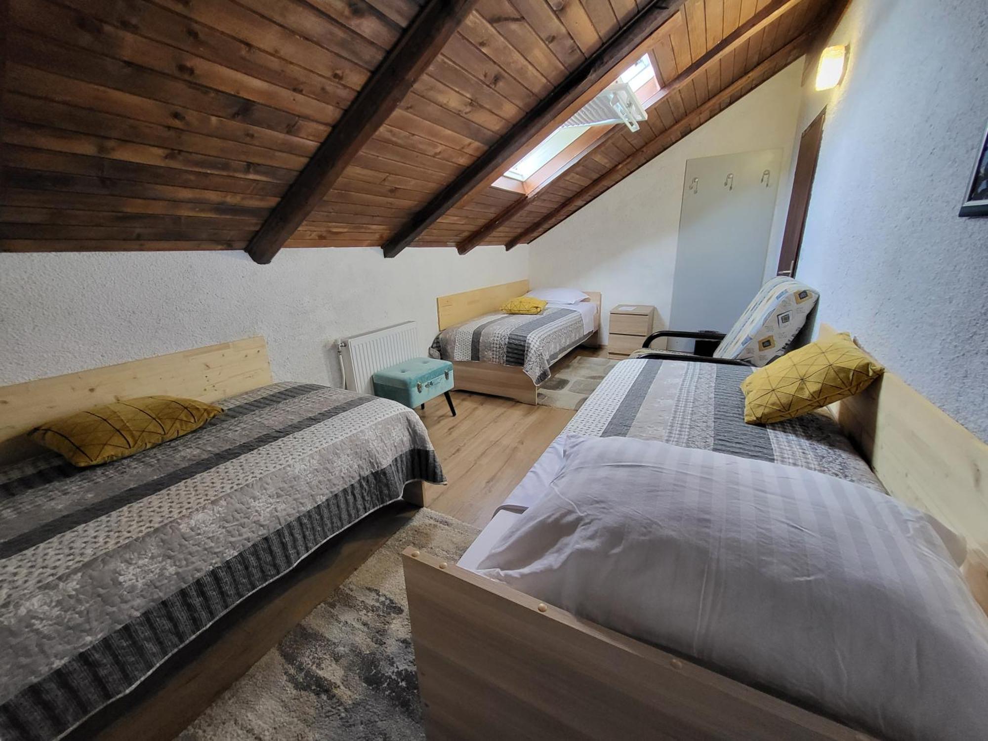 Hotel Koca Sredi Gozda Kanal Esterno foto