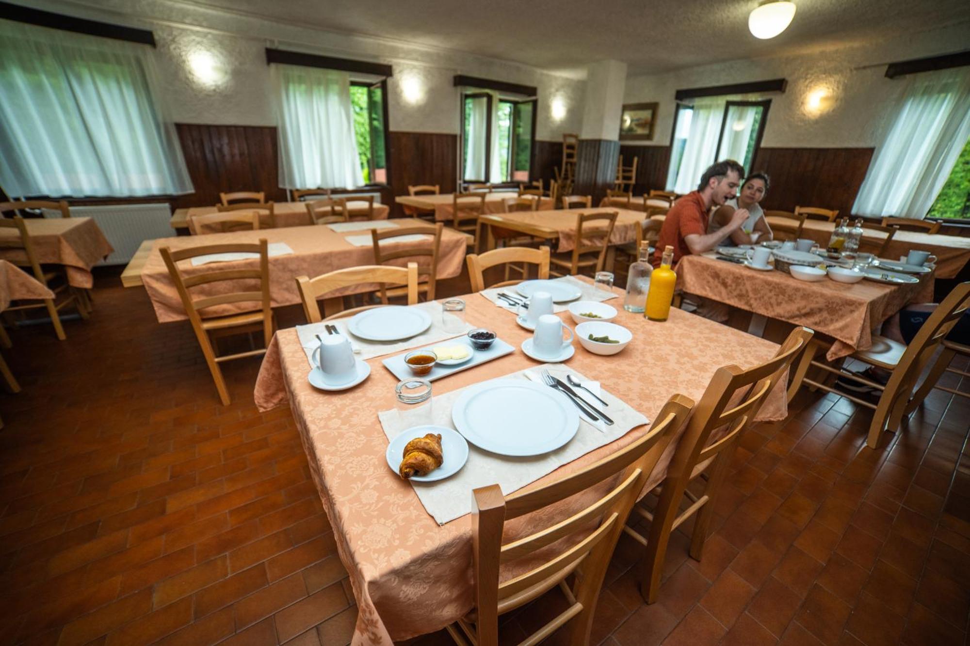 Hotel Koca Sredi Gozda Kanal Esterno foto
