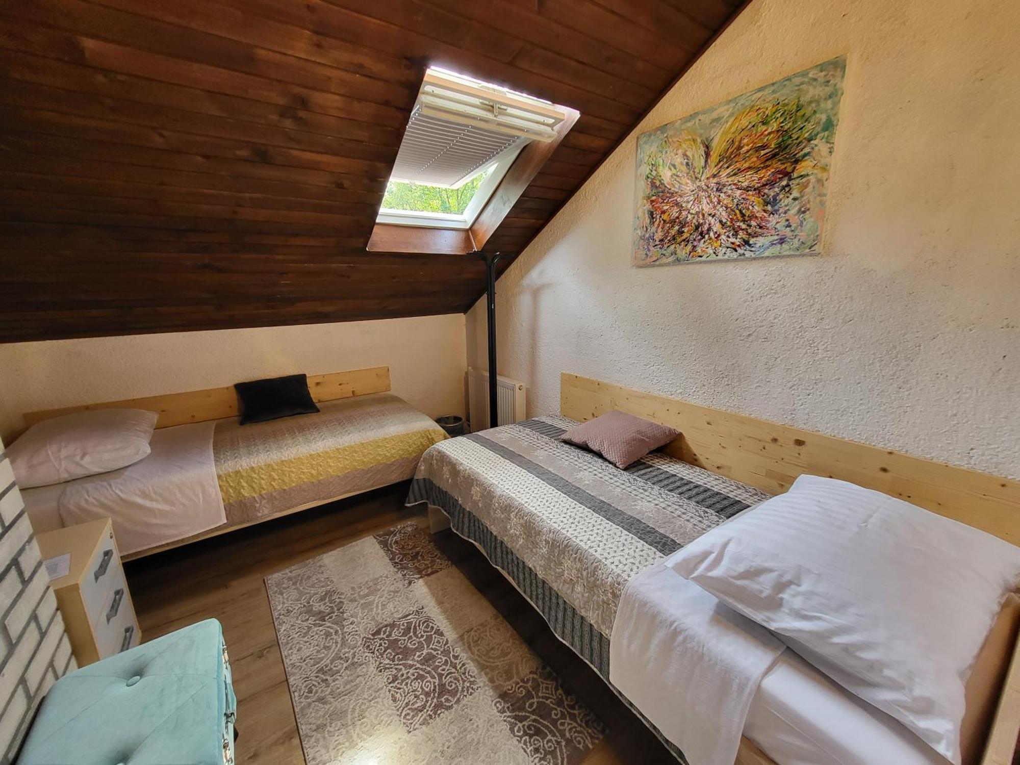Hotel Koca Sredi Gozda Kanal Esterno foto